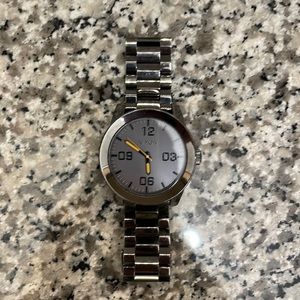 MENS NIXON WATCH
